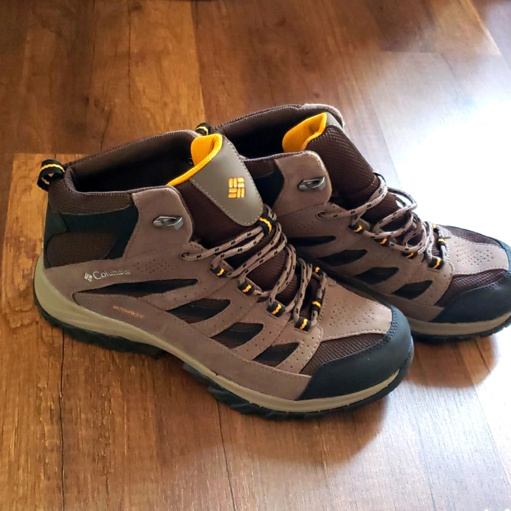 Men's Columbia Hiking Boots